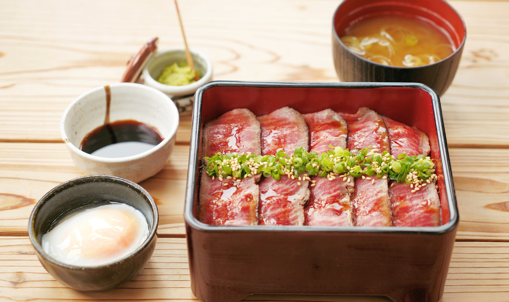あか牛重（10名様より）2,800円